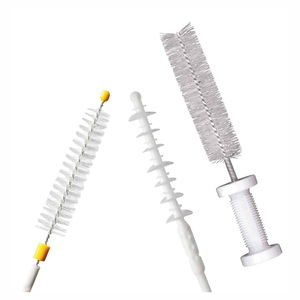 Cabezal de control de válvula con cepillo y escobilla combinados de grado industrial STERIS DUOSWIFT, accesorio profesional para limpieza hospitalaria - Product Image 1