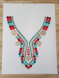 Patchs de col ronds brodés sur mesure avec sequins pour vêtements féminins et tenues de soirée - Vêtements de marque de haute qualité - Product Image 3