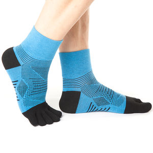 ถุงเท้าเด็กและเยาวชนแบบถักห้านิ้ว  ออกแบบตามหลักสรีรศาสตร์  กันลื่น ระบายอากาศได้ดี ผลิตในเวียดนาม - Product Image 3