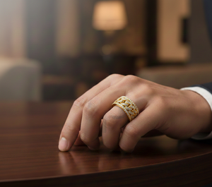 Anillo de Diamantes Hip Hop para Hombre, Anillo Ancho de Lujo con Incrustaciones de Diamantes, Elaborado en Plata de Ley 925, Oro Sólido de 10K o 14K - Product Image 4