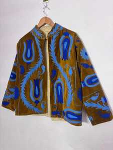 Chaqueta de Terciopelo Suzani Bordada con Diseño Explosivo y Comodidad Superior, Ropa de Mujer, Abrigo Hecho a Mano Estilo Indio, Ropa Boho - Product Image 4