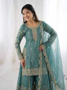 Ensemble Kurti en soie Fendy avec palazzo et dupatta à bordure en dentelle – Édition d'exportation B2B mondiale - Product Image 2