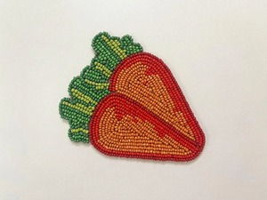 Porte-clés et breloques de sac brodés en forme d'étoile, luxueux et faits à la main avec des perles - Product Image 6