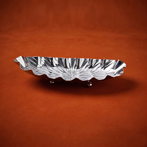 Luxury Oval Fruit Bowl / Chocolate <b>Tray</b> With Ball Feet <b>Mirror</b> Finish, Ideal For Serving Elegant Hotel Tableware & Home Decor - Product Image 1