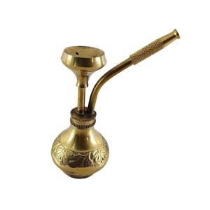 Chicha en métal de style indien pour la décoration ethnique de la maison, avec un aspect antique et des détails artisanaux. - Product Image 1