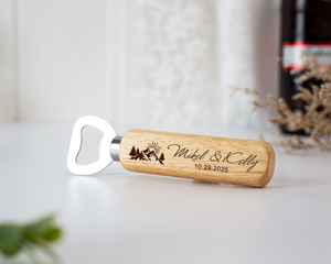 Ouvre-bouteille en bois personnalisé pour mariage, cadeau pour invités et témoins, ouvre-bouteille à bière avec poignée en bois gravée sur mesure - Product Image 6