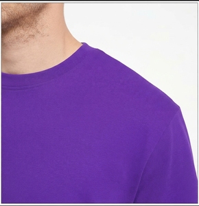 Camiseta de Manga Corta con Cuello Redondo para Hombre, Color Morado, Corte Regular, Color Sólido, Informal, de Algodón Jersey - Product Image 6