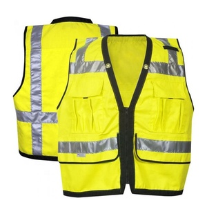 Gilet de sécurité réfléchissant multi-poches respirant en maille haute visibilité personnalisé pour les sports d'extérieur, le jogging, le travail et la construction de piétons - Product Image 1