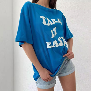 T-shirt tendance pour femme avec imprimé en relief, tee-shirt en coton graphique, design imprimé en relief, léger, confortable, mode, essentiel au quotidien - Product Image 1