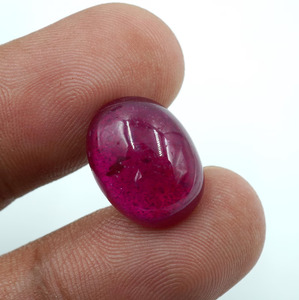 พลอยทับทิมสีชมพูแดงธรรมชาติทรงรูปไข่ 14.70 กะรัต (16x12x7 มม.) สำหรับทำเครื่องประดับ - Product Image 2