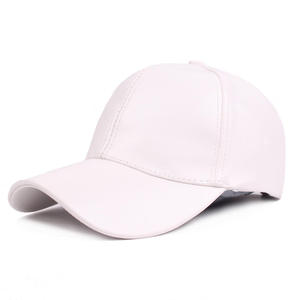 Casquette de baseball blanche à 6 panneaux, ajustable, unisexe, décontractée, couleur unie, en sergé, pour adulte, effet délavé, déchiré, avec rivets - Product Image 1