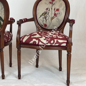 Fauteuils de luxe faits à la main en bois massif, dossier à motif d'oiseaux exotiques, siège orné à motifs marrons - Product Image 4