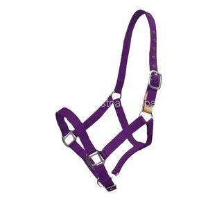 Cabestro de nailon ajustable para caballo con cuerda de tracción, color y logotipo personalizados, tallas Full/Cob, estilo sintético para silla de montar - Product Image 1