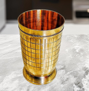 Verres à shot en laiton de qualité supérieure, design luxueux, accessoires élégants pour boissons à prix avantageux - Product Image 1