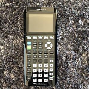 Étui pour calculatrice graphique couleur Texas Instruments TI-84 Plus CE/TI-84 Plus/TI-83 Plus/TI-83 Plus CE, avec emplacement pour câble de charge - Product Image 4