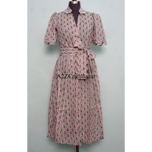 Robe midi florale Kangura pour femme, 100 % coton écologique, style Kangura, col en V, manches courtes, boutons décoratifs, lavable. - Product Image 3