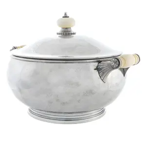 Cacerola Clásica Premium de Acero Inoxidable |   Diseño elegante, duradero y aislado para servir en la mesa - Product Image 2