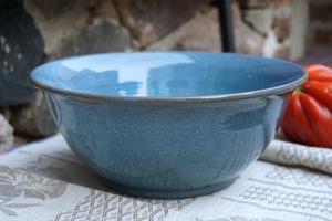 Bol à soupe en céramique haut de gamme, glaçure bleue apaisante, forme profonde arrondie, résistant aux éclats, sans danger pour les aliments, idéal pour les repas confortables à la maison - Product Image 4