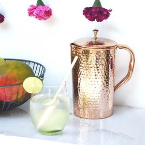 Carafe compacte en cuivre avec couvercle et ensemble de gobelets, vaisselle en métal pour servir l'eau et les jus, durable, réutilisable, pour la cuisine et la salle à manger - Product Image 3