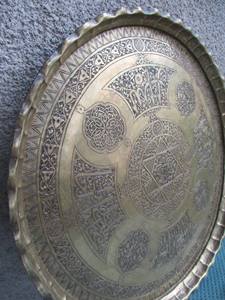 Assiette de présentation décorative de luxe en acier inoxydable écologique à bord festonné pour banquets et dîners - Product Image 2