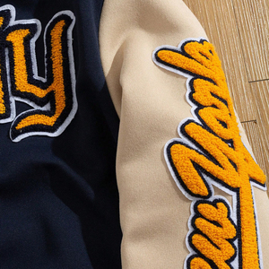 Chaquetas de Béisbol Estilo Hip Hop Urbano al por Mayor de Fábrica para Hombre y Mujer, Sudaderas Personalizadas con Bordado y Corte Holgado - Product Image 4