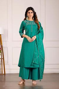 Conjunto de Kurti Anarkali de Diseño en Viscosa y Seda Mango con Bordado Intenso – Colección de Exportación Global - Product Image 2