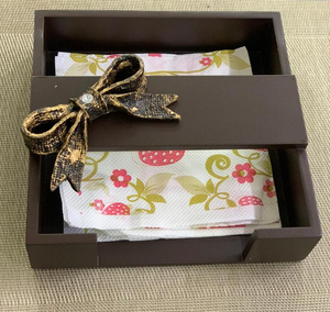 Tirelire en bois écologique faite à la main avec incrustation de laiton, décoration florale, forme personnalisée, finition polie pour montage mural à la maison - Product Image 2