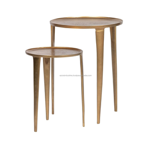 Mesa auxiliar de aluminio con acabado antiguo Mesa auxiliar de sofá con acento hecho a mano para interiores de Azora Industries - Product Image 1