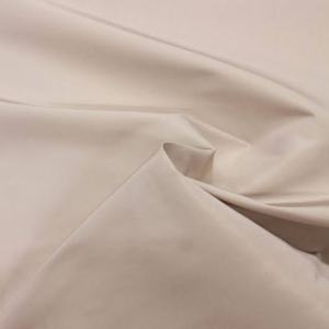 Tissu en taffetas de polyester, toucher croquant, aspect structuré, surface lisse, brillance élégante, robes de mode, vestes, décorations - Product Image 1