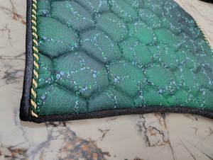 Almohadillas de silla de montar personalizables con forro de purpurina sublimada al por mayor, almohadilla de silla de montar de satén para equitación deportiva, salto y doma clásica. - Product Image 5