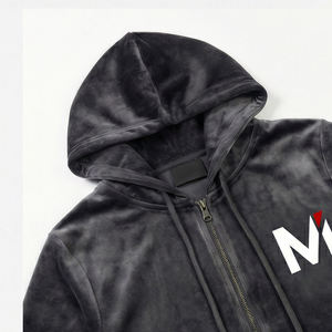 Ensemble de survêtement en velours personnalisé pour homme OEM, sweat à capuche zippé et pantalon de jogging, streetwear de luxe, USA Europe Maluza UrbanLuxe X - Product Image 5