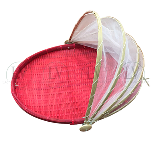 Panier de service rectangulaire en bambou tressé à la main avec couvercle en filet, plateau naturel pour usage intérieur/extérieur, pique-nique et table. - Product Image 4