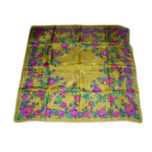 Pañuelo decorativo para el cabello con estampado floral de seda para mujer, pañuelo popular liso para regalo, ideal para verano, invierno y primavera. - Product Image 3