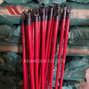 Palo de escoba de madera vietnamita de alta calidad, escoba de PVC portátil suave a cuadros rojos, recogedor ecológico, limpieza duradera a granel - Product Image 1