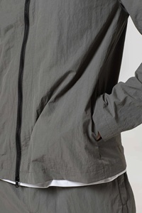 Chándal Unisex Cortavientos de Corte Ajustado, Chaqueta y Pantalones de Poliéster de Secado Rápido, Logotipo Personalizado, Atuendo de Primavera, Chándal Cortavientos para Hombre - Product Image 5