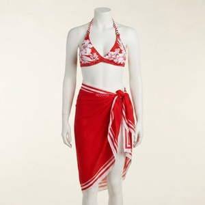 Conjunto de Bikini Rojo con Estampado Floral para Mujer, Corte Alto, Falda Asimétrica Cruzada al Frente, Logotipo, Secado Rápido, Ecológico, Spandex, Poliéster, Traje de Baño - Product Image 1