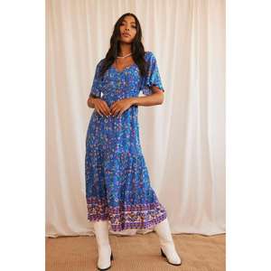 Vestido midi azul con estampado floral y cuello en V para mujer, vestido informal bohemio de verano de manga corta con dobladillo con volantes - Product Image 1