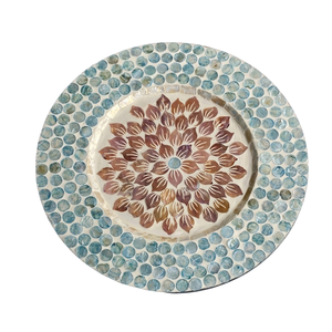 Sous-plat incrusté de coquillages du Pacifique, assiette de présentation en nacre pour maisons côtières modernes et complexes hôtelières de luxe sur la plage - Product Image 2