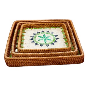 ถาดเสิร์ฟไข่มุกเหมาะสำหรับการเฉลิมฉลองใดๆ - Product Image 1