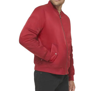 Veste bomber sur mesure fabriquée en usine OEM, design personnalisé, streetwear, couleur rouge vintage, matière nylon polyester, vestes bomber pour hommes personnalisées - Product Image 5
