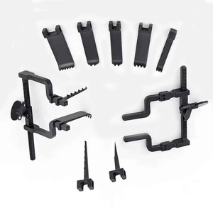 Ensemble de rétracteurs lombaires McCulloch, instruments chirurgicaux orthopédiques manuels, titane/acier inoxydable, finition antiadhésive or noir - Product Image 1