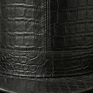 Sombrero de Cuero Premium con Diseño de Cartola, Elegante Accesorio para Fiestas, Eventos, Fotografía y Colecciones de Disfraces - Product Image 5