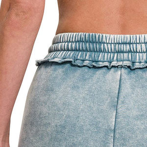 Shorts pour femmes de haute qualité, délavés à l'acide, à manches courtes, séchage rapide, respirants, en coton/polyester, personnalisables, fournisseur en gros - Product Image 3