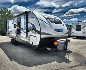 Lujosas y Confortables Autocaravanas y Casas Rodantes Forest River Alpha Wolf 23DBH-L 2023 2024 2025 - Product Image 1