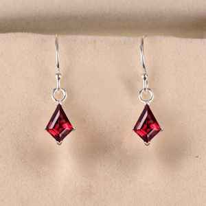 Pendientes de Plata de Ley 925 con Granate en Forma de Cometa, Estilo Vintage, Corte Cometa, para Novia, Piedra de Nacimiento de Enero - Product Image 5