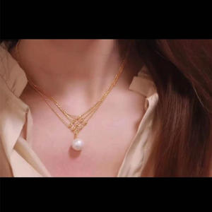 Collier de style rétro français plaqué or 14 carats, perle d'eau douce de haute qualité, tempérament simple, lumière intense, accessoire de cou de niche - Product Image 4