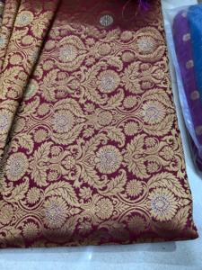 Tissu en soie jacquard brocart de poids moyen, motif floral gaufré, design personnalisé, pour la confection de tenues de mariage, collection boutique - Product Image 2
