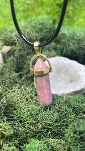 Pendentif crayon en rodonite, pierre précieuse d'agate de Mirani, thème féerique, décoration et cadeau pour la maison - Product Image 2