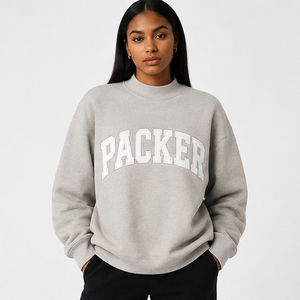เสื้อสเวตเชิ้ตคอกลมสีเบจสำหรับผู้หญิง พิมพ์ลายตัวอักษร Packer ผ้าฝ้ายถักทรงโอเวอร์ไซส์ สไตล์วาร์ซิตี้แบบพรีปปี้สำหรับฤดูหนาว คอเต่า - Product Image 4