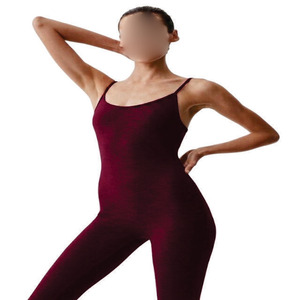 Tenue de yoga et de fitness pour femmes, soutien-gorge de sport extensible et leggings taille haute, vêtements de sport sans couture pour la salle de sport, vêtements de sport unisexes. - Product Image 1
